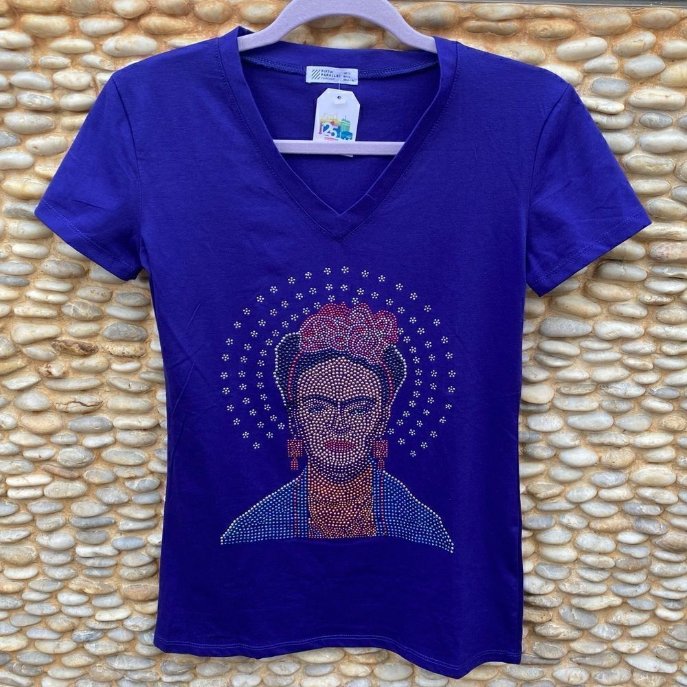 Fifth Parallel MOLAA Latin American Rhinestone T-Shirt. Size Large. NWT!